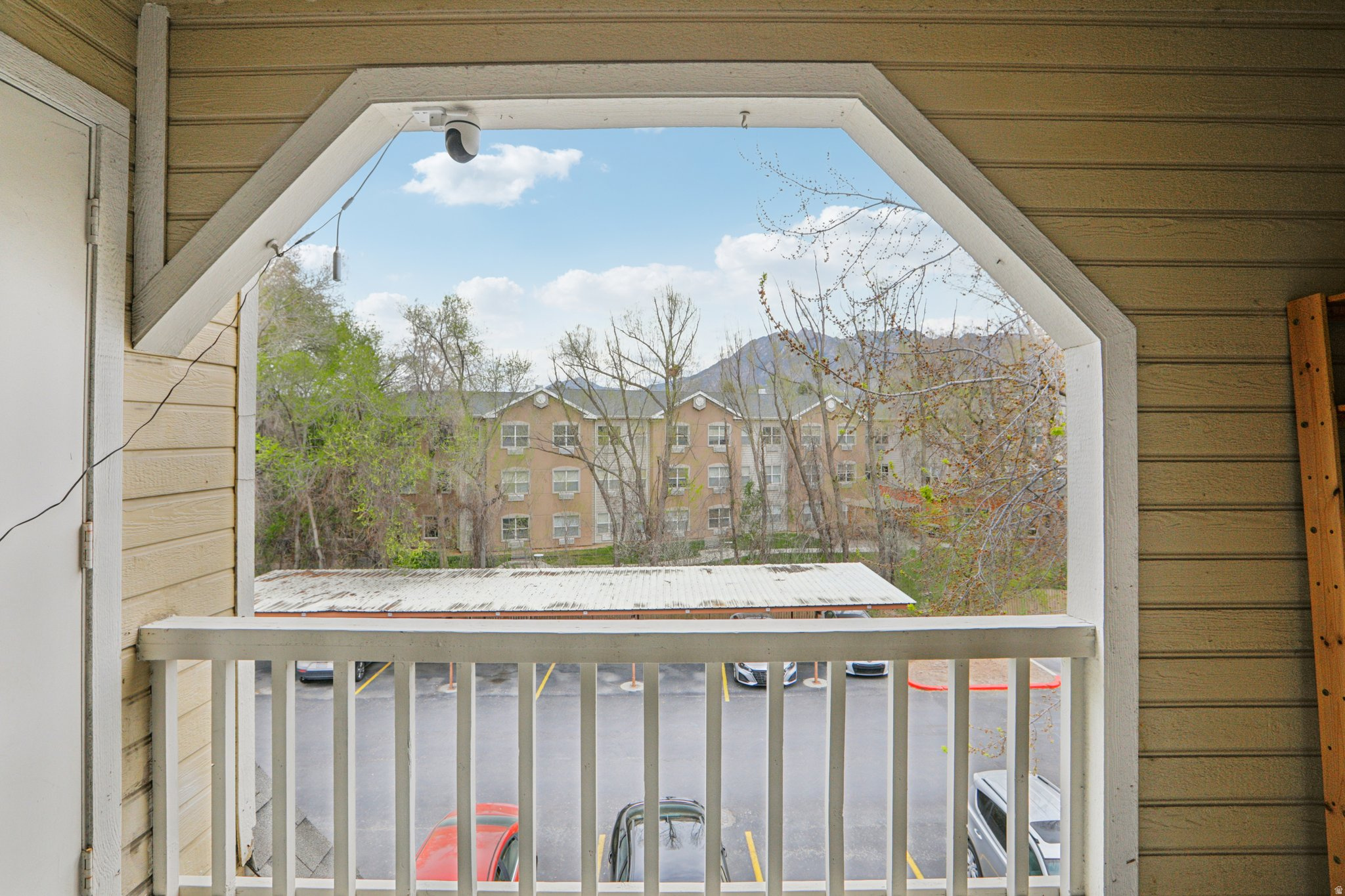 WATERSIDE COVE - Residential