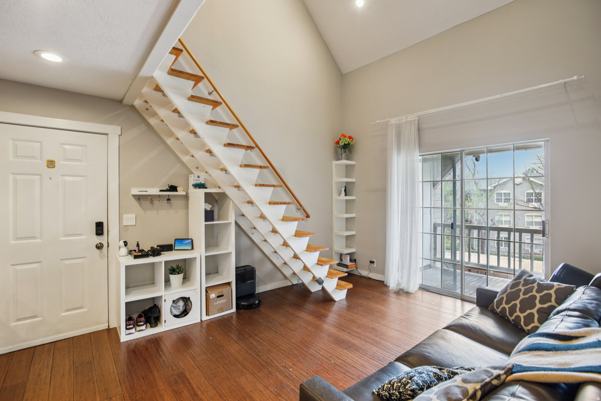 WATERSIDE COVE - Residential