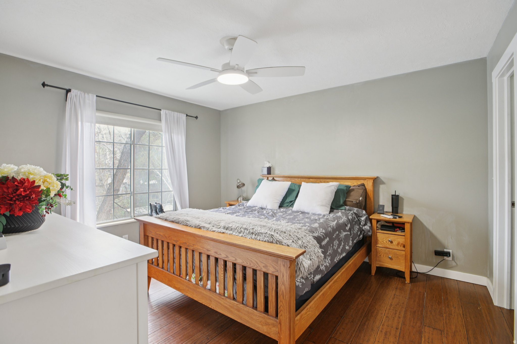 WATERSIDE COVE - Residential