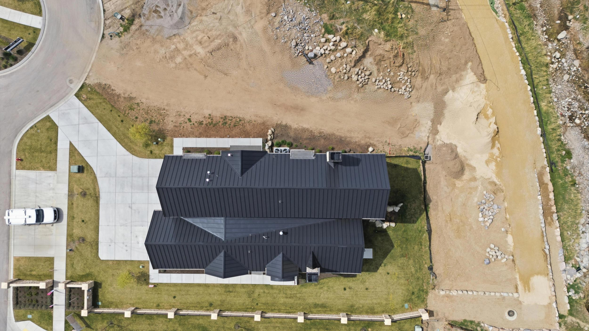 MONTDELLA - Residential Income