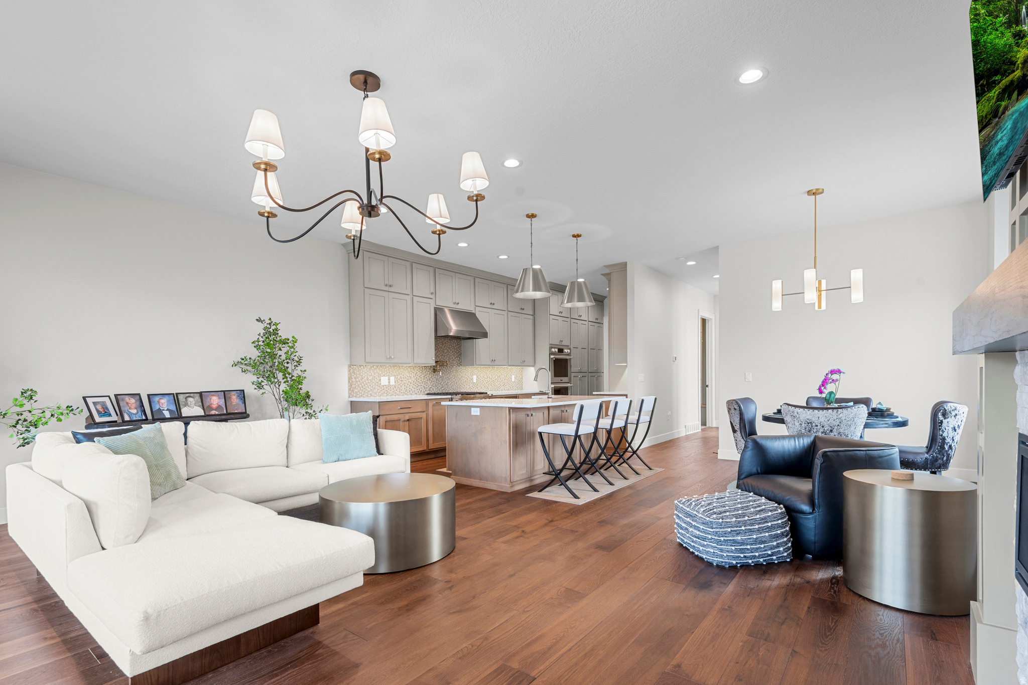 MONTDELLA - Residential Income