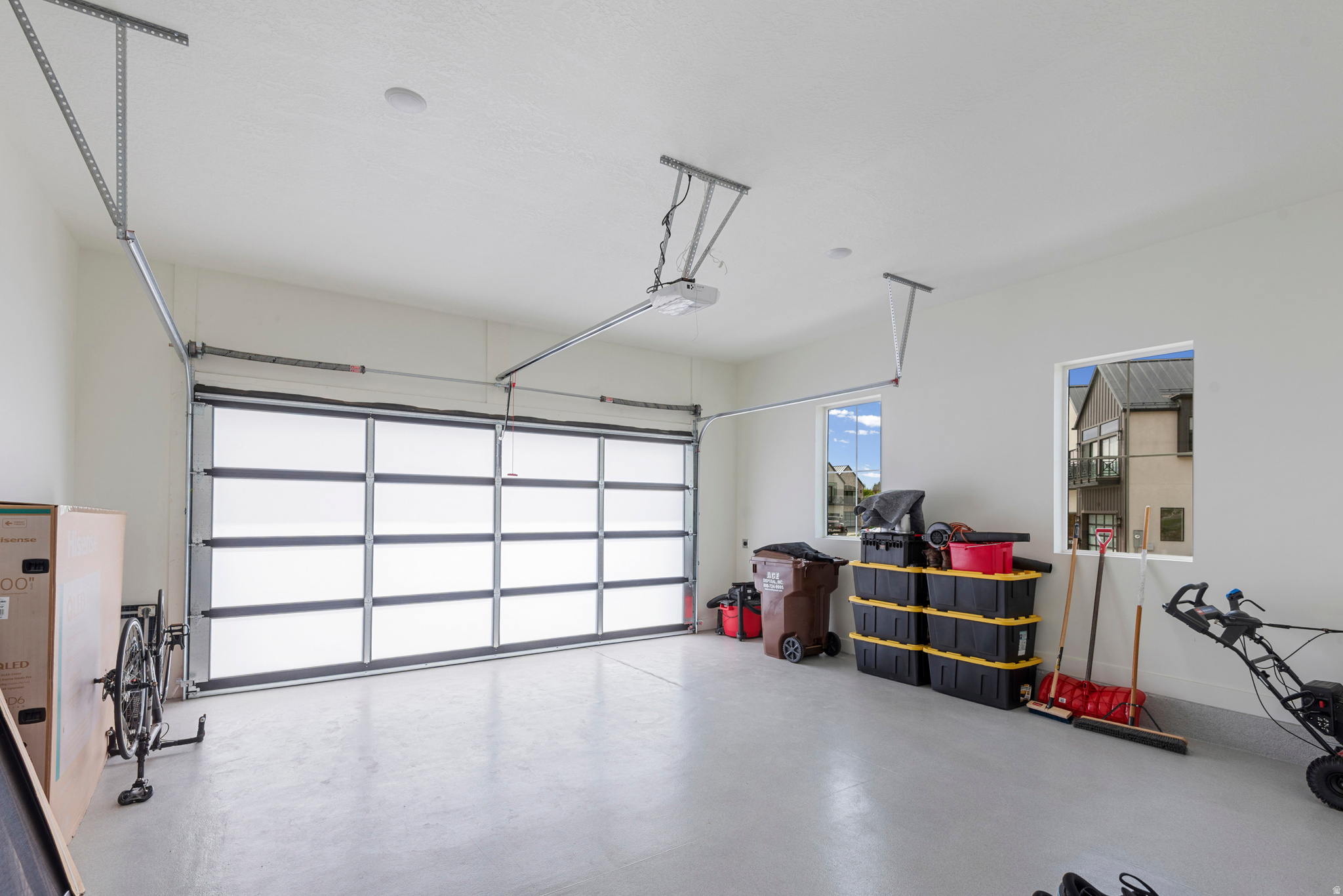 MONTDELLA - Residential Income