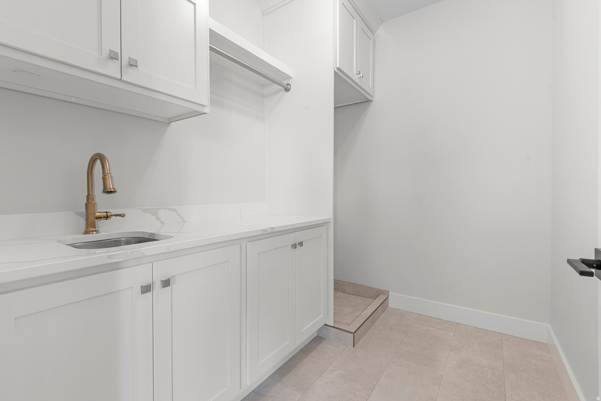 MONTDELLA - Residential Income