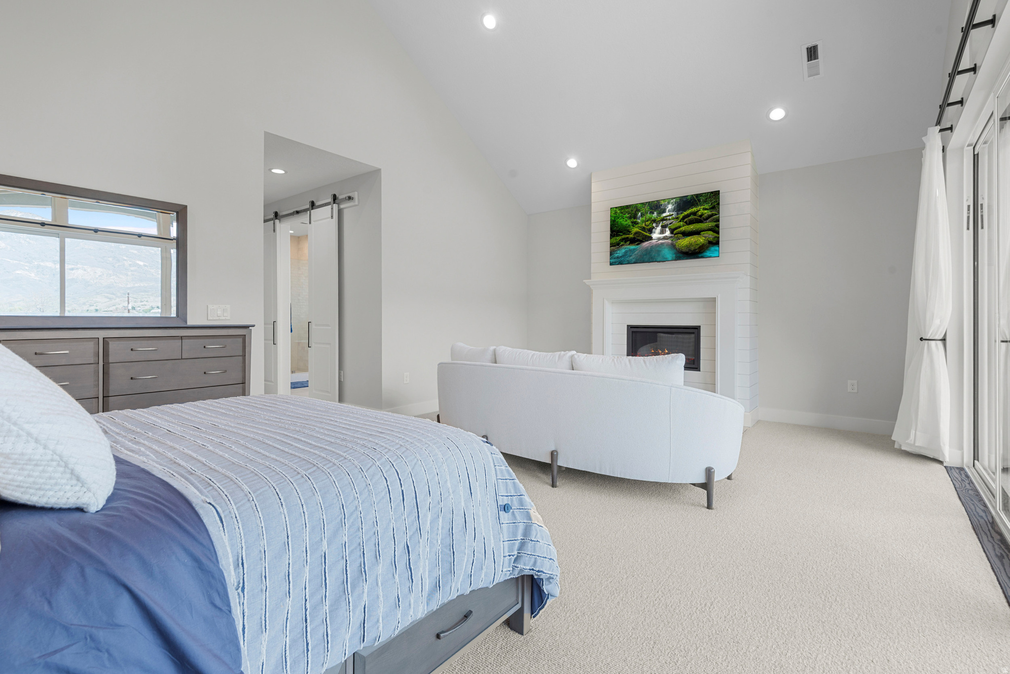 MONTDELLA - Residential Income