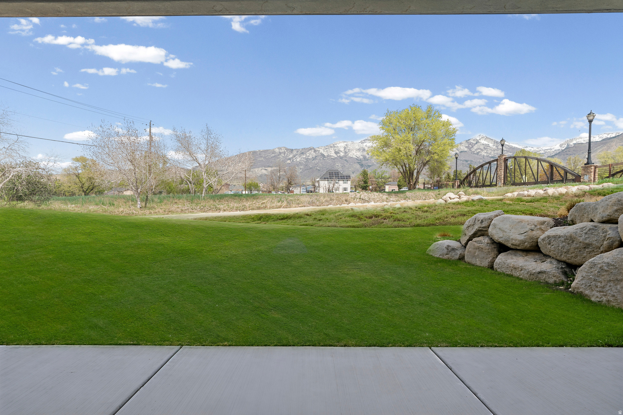 MONTDELLA - Residential Income