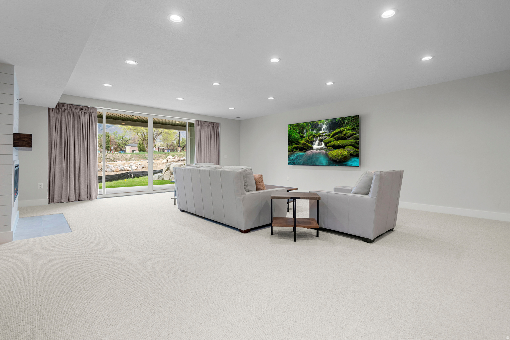 MONTDELLA - Residential Income