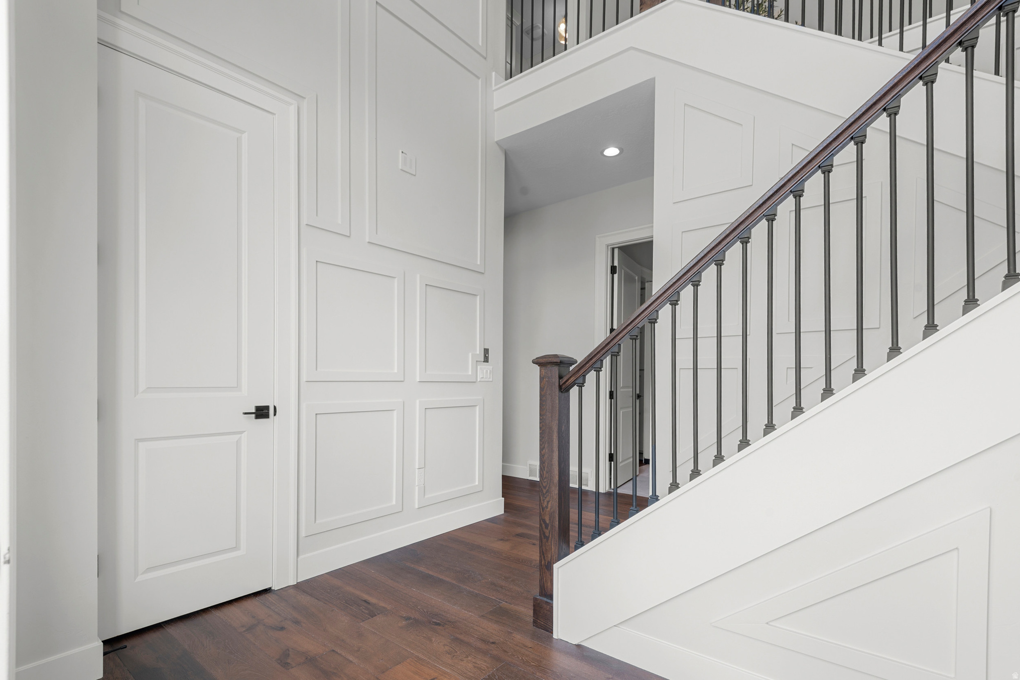 MONTDELLA - Residential Income