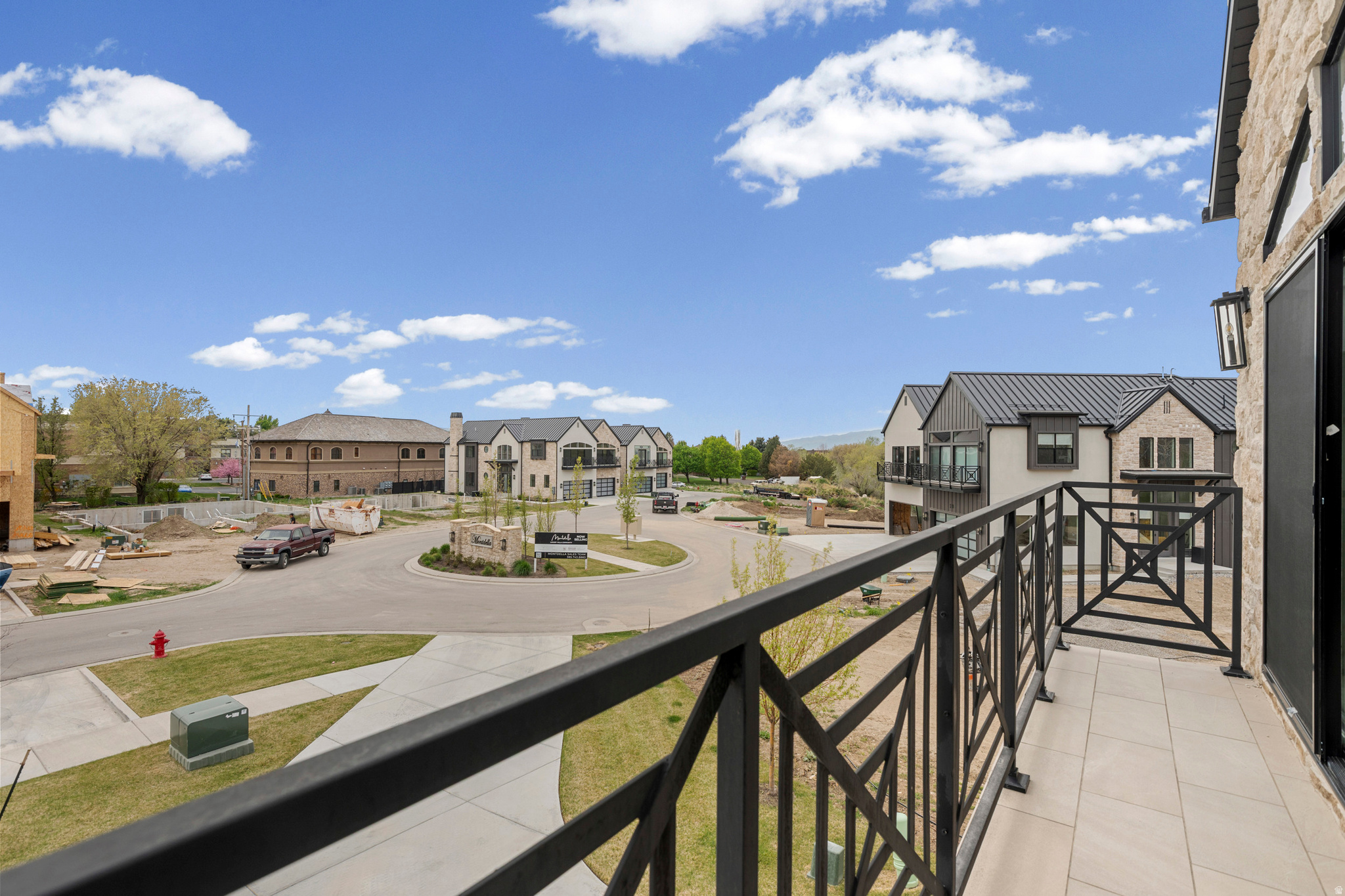 MONTDELLA - Residential Income