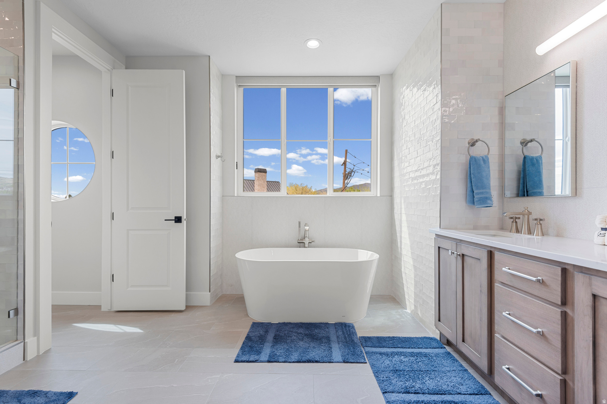 MONTDELLA - Residential Income