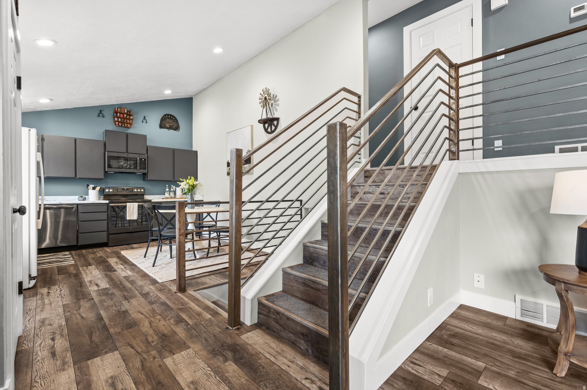 MEADOW GREEN - Residential