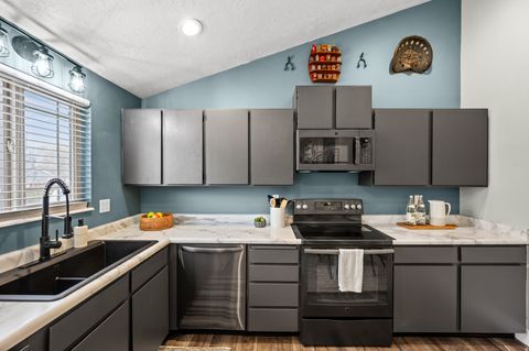 Tiny photo for 3193 W MEADOW GREEN WAY, West Jordan, UT 84088 (MLS # 2139614)