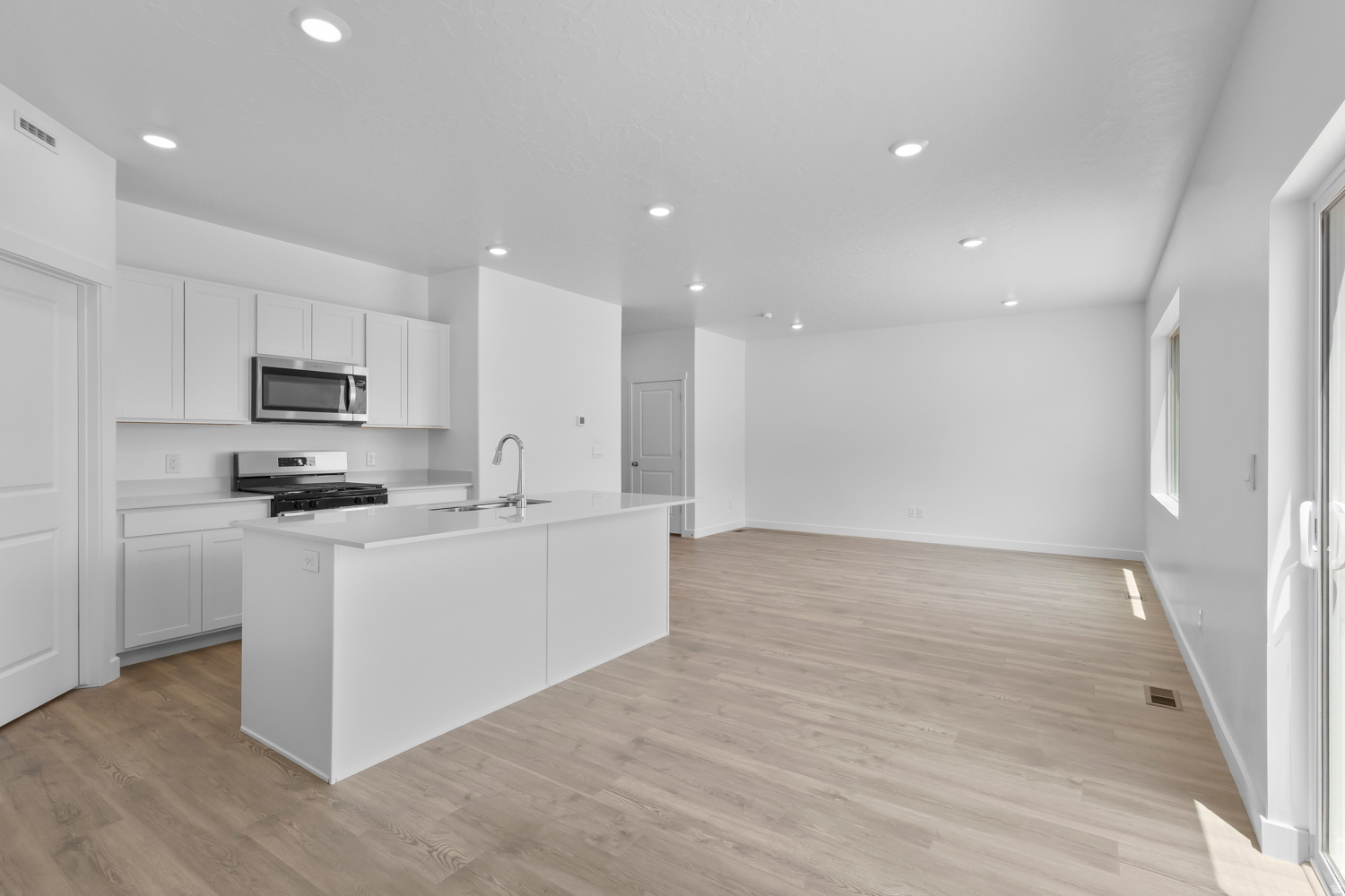 VIRIDIAN - Residential