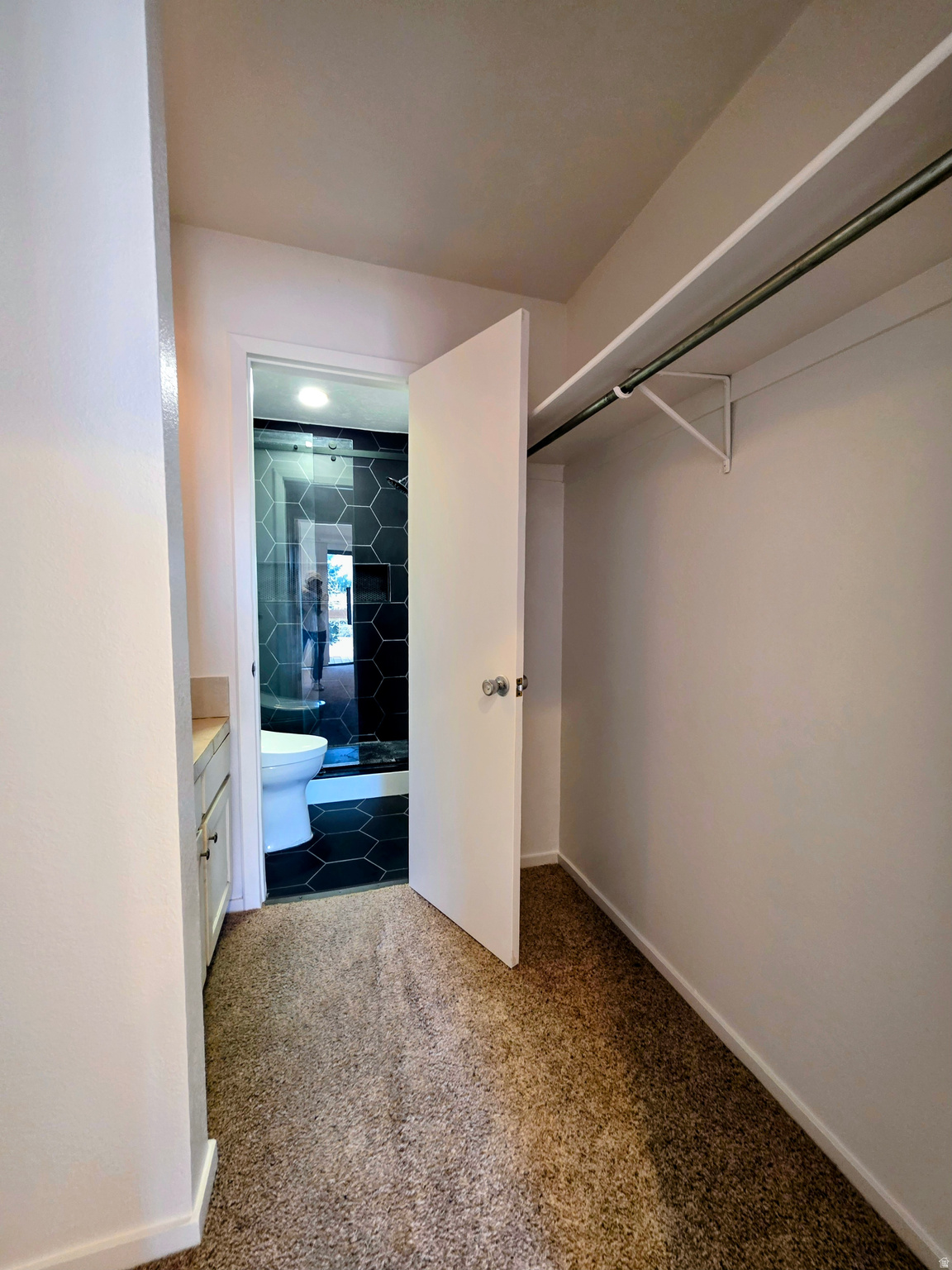 APPLEGATE CONDM - Residential