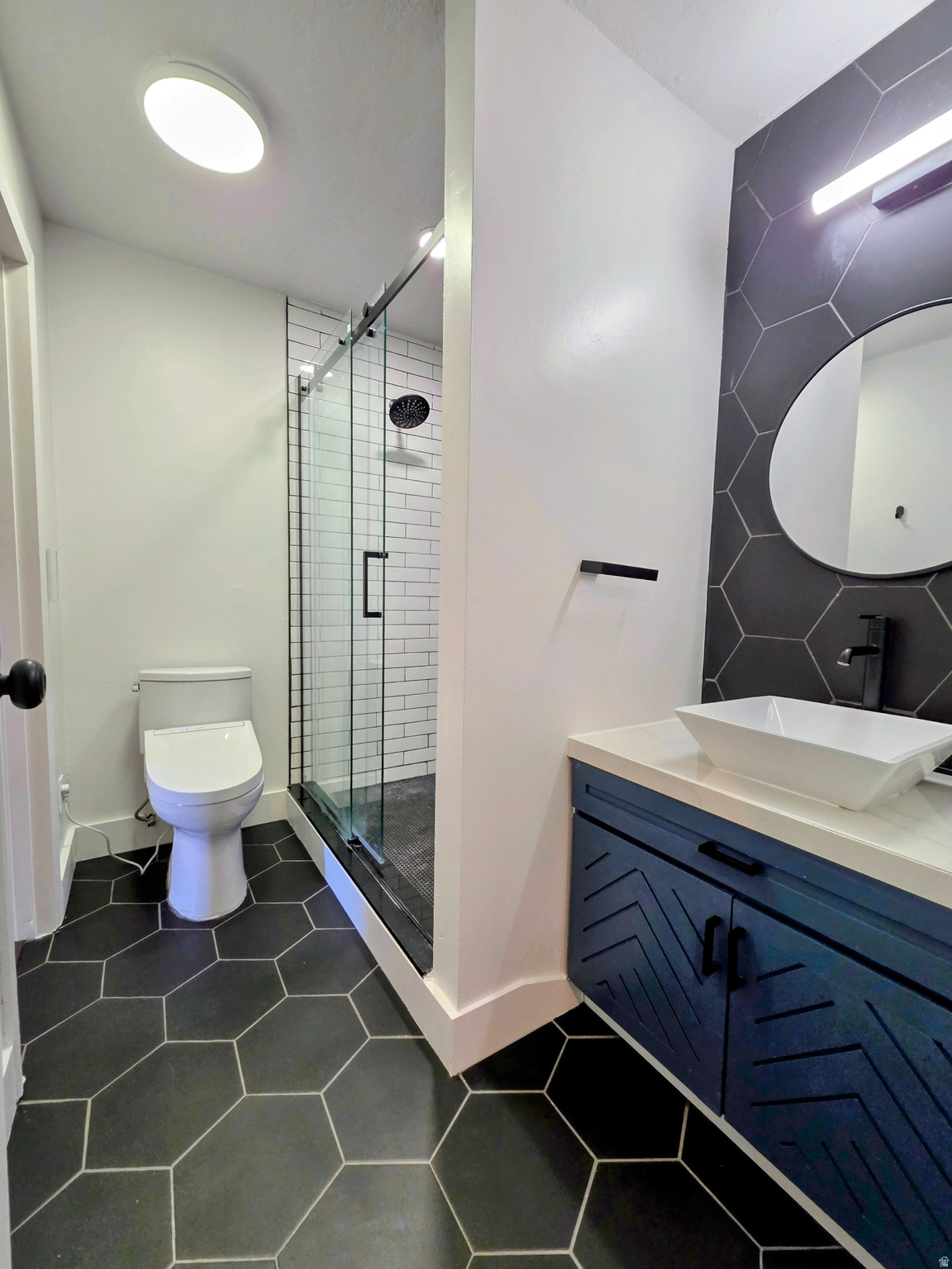 APPLEGATE CONDM - Residential