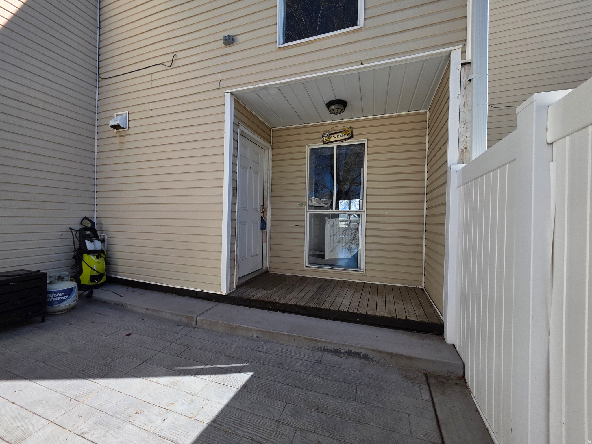 APPLEGATE CONDM - Residential