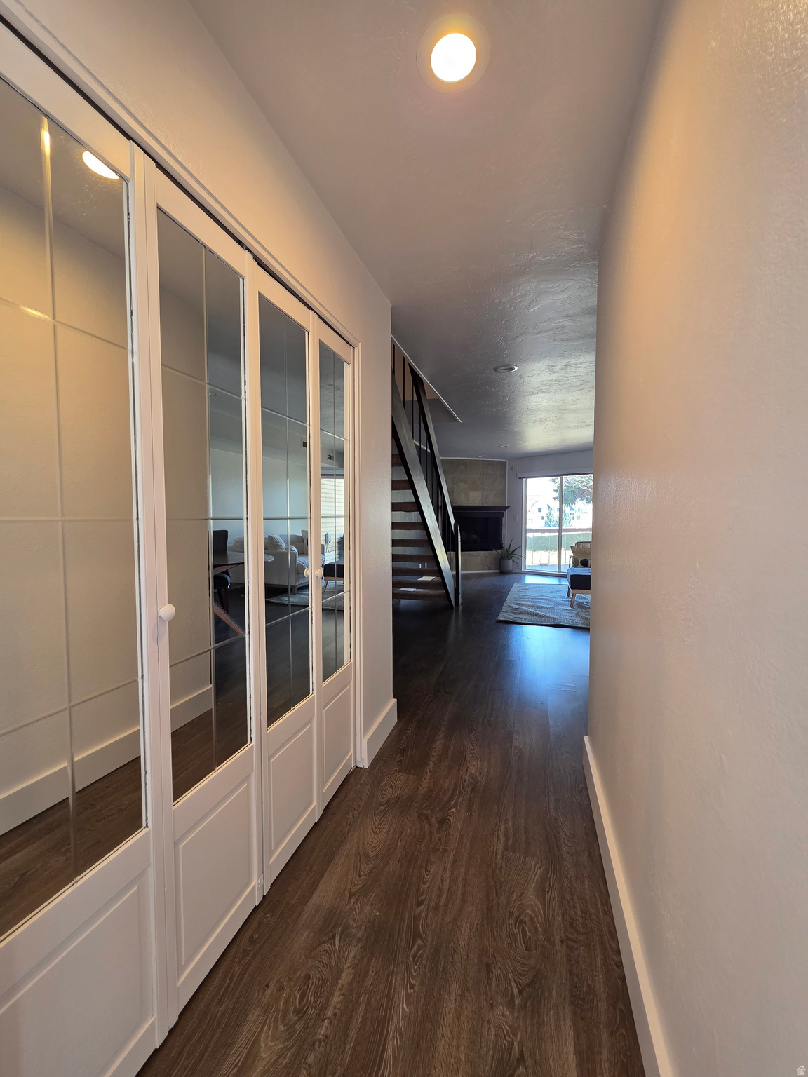 APPLEGATE CONDM - Residential