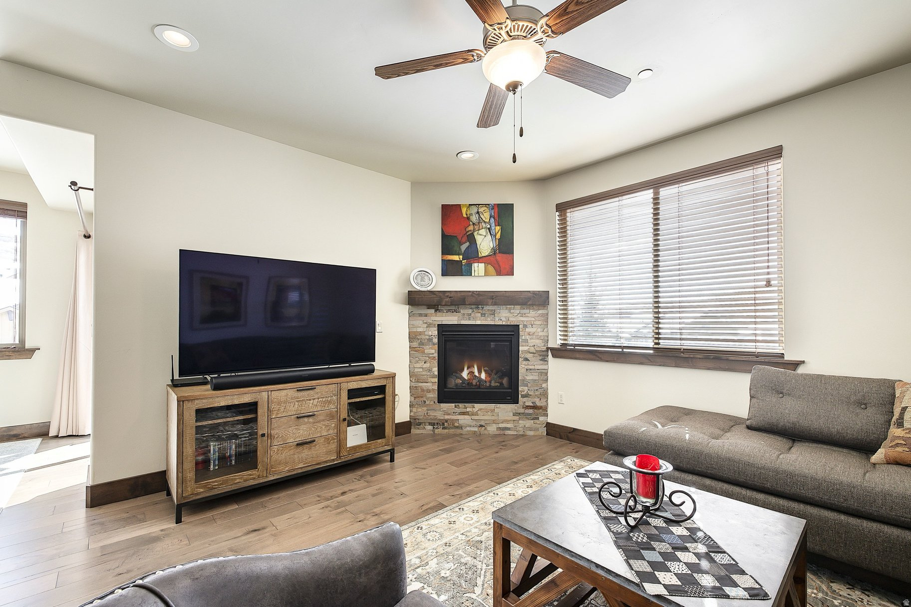 BLACK ROCK RIDGE - Residential