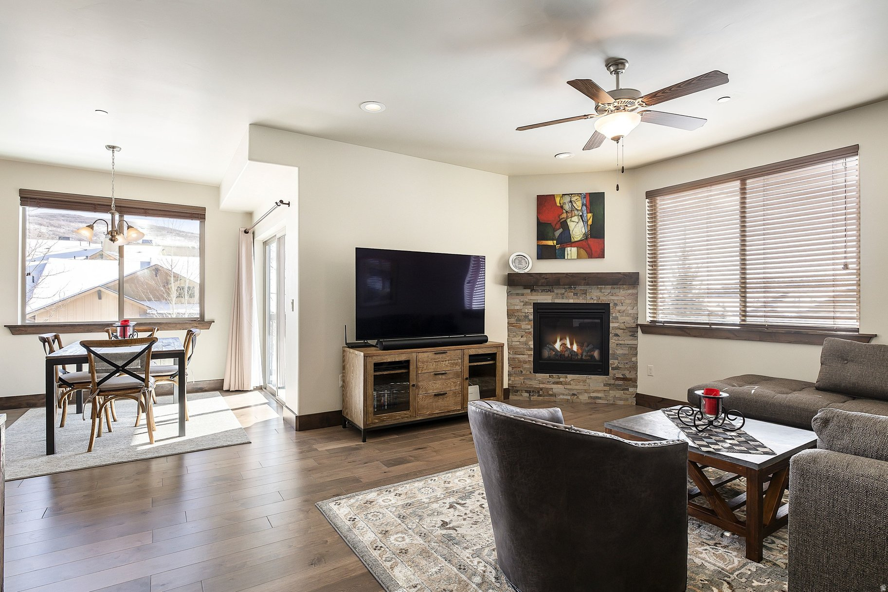 BLACK ROCK RIDGE - Residential