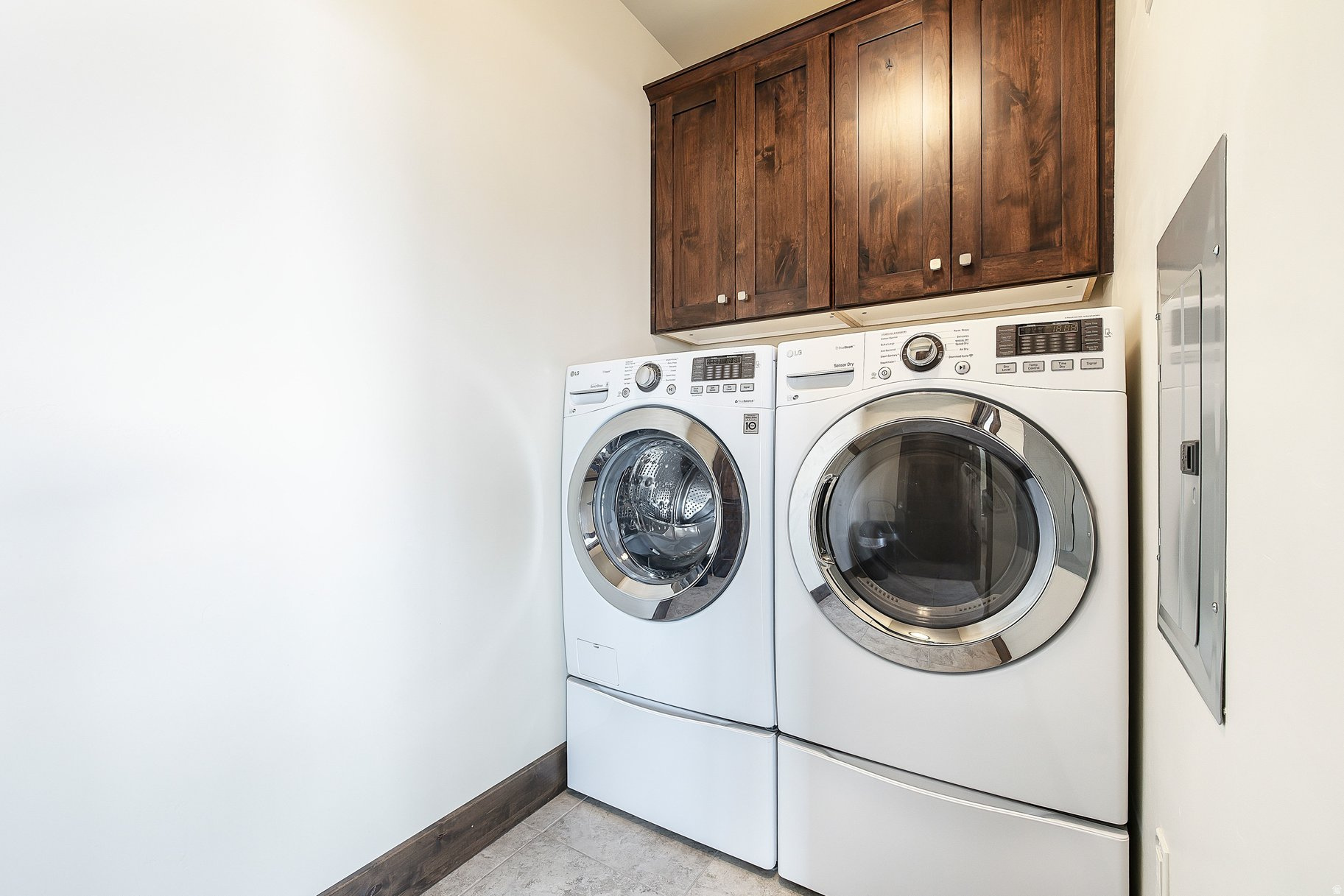 BLACK ROCK RIDGE - Residential