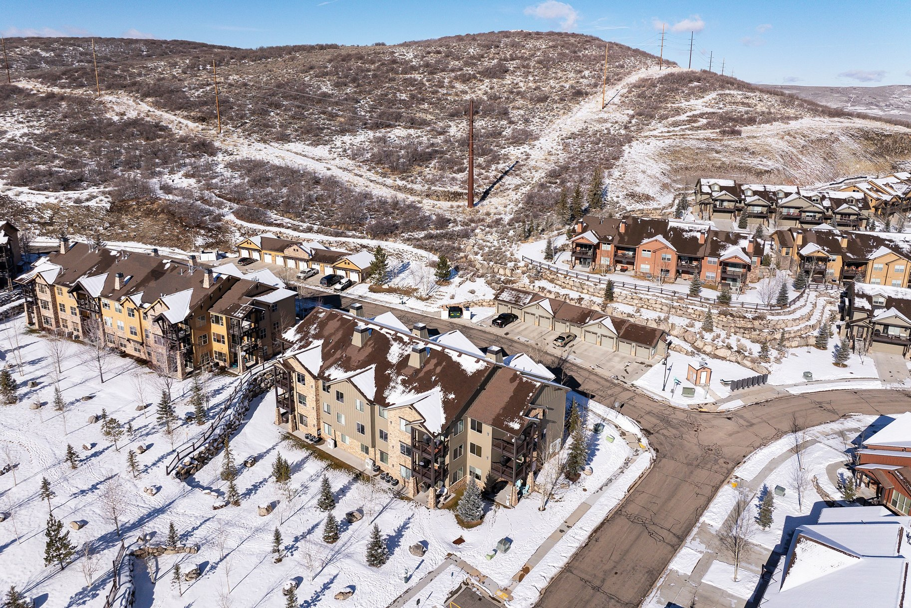 BLACK ROCK RIDGE - Residential