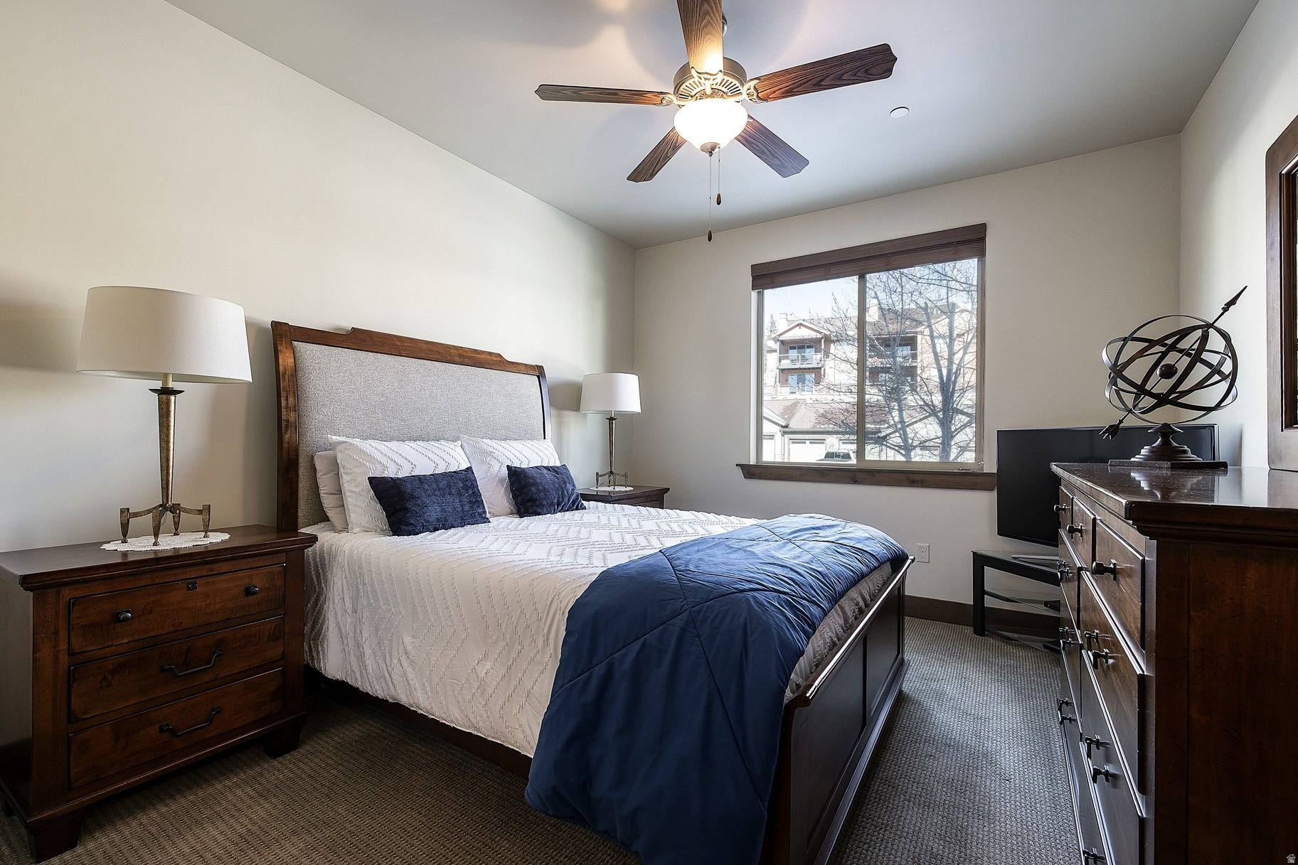 BLACK ROCK RIDGE - Residential