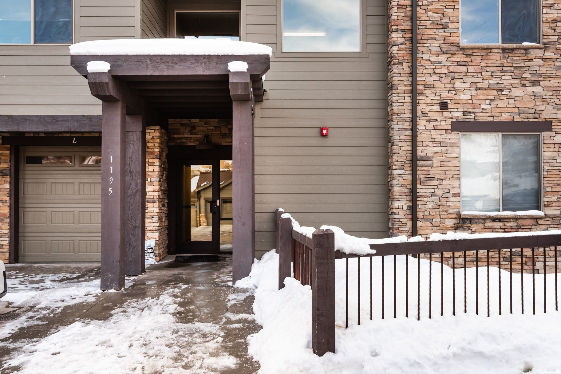 BLACK ROCK RIDGE - Residential