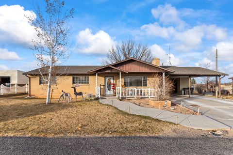 Photo of 376 W 200 N, Aurora, UT 84620 (MLS # 2127964)