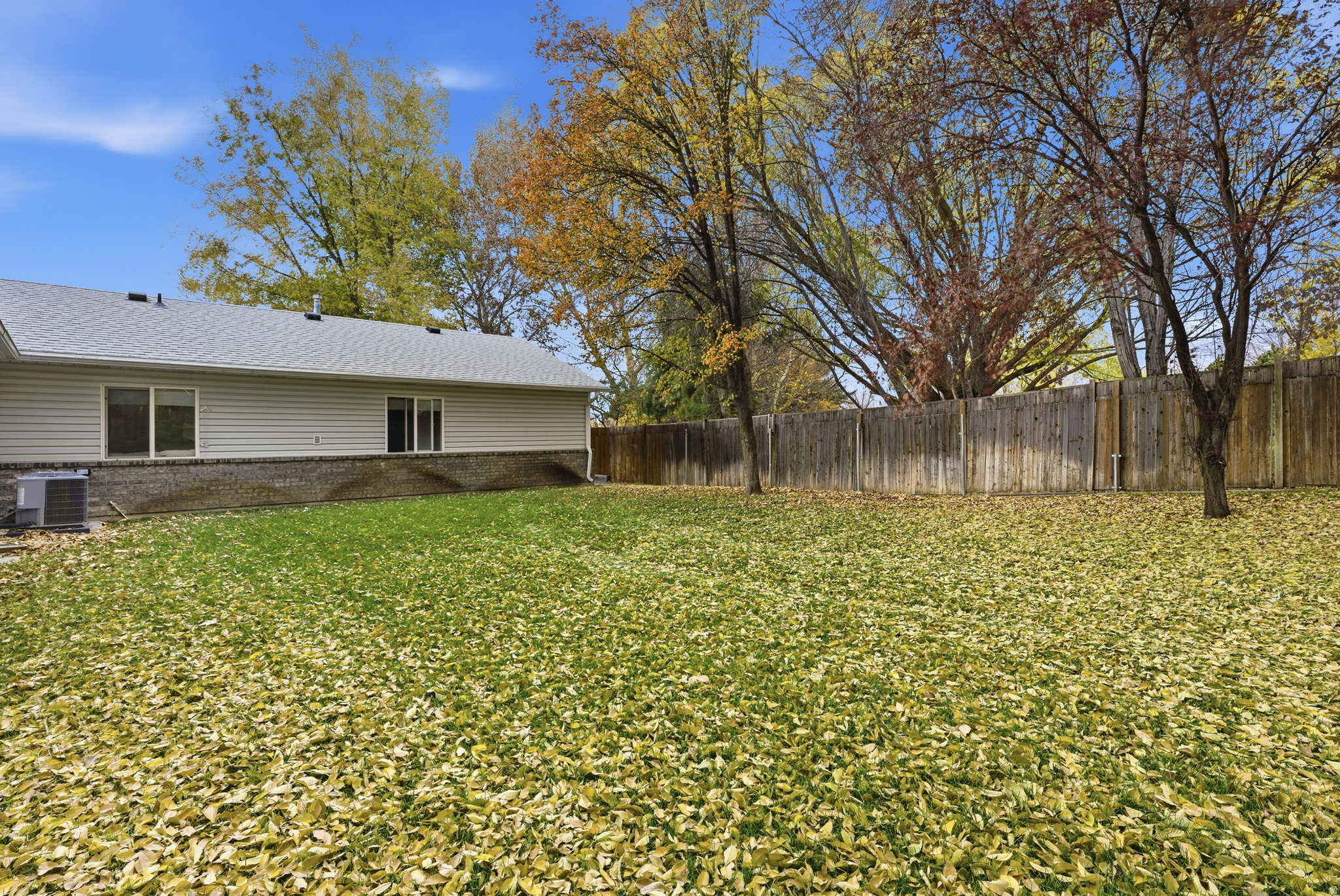 GOSSETT CONDOMINIUMS - Residential