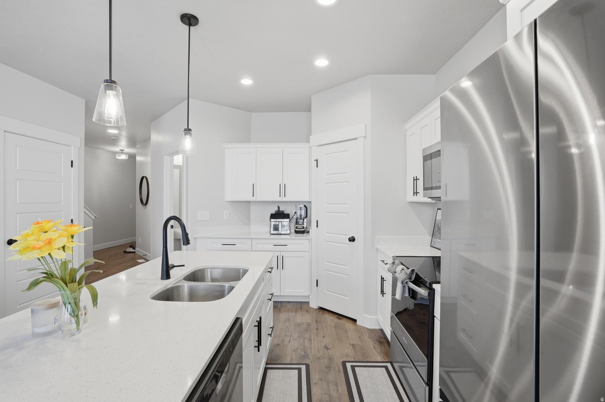 MOUNTAIN RIDGE - Residential