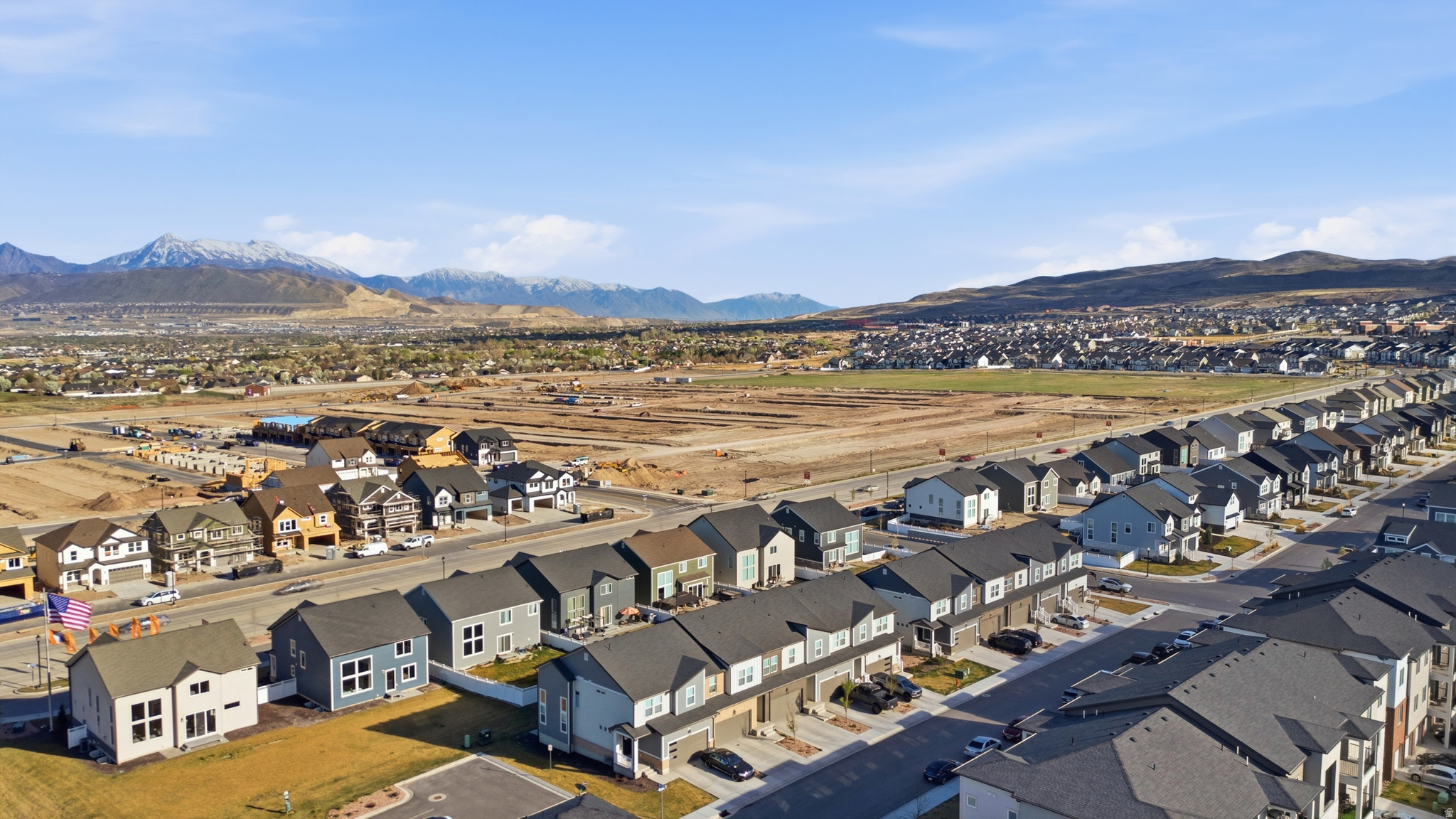 MOUNTAIN RIDGE - Residential