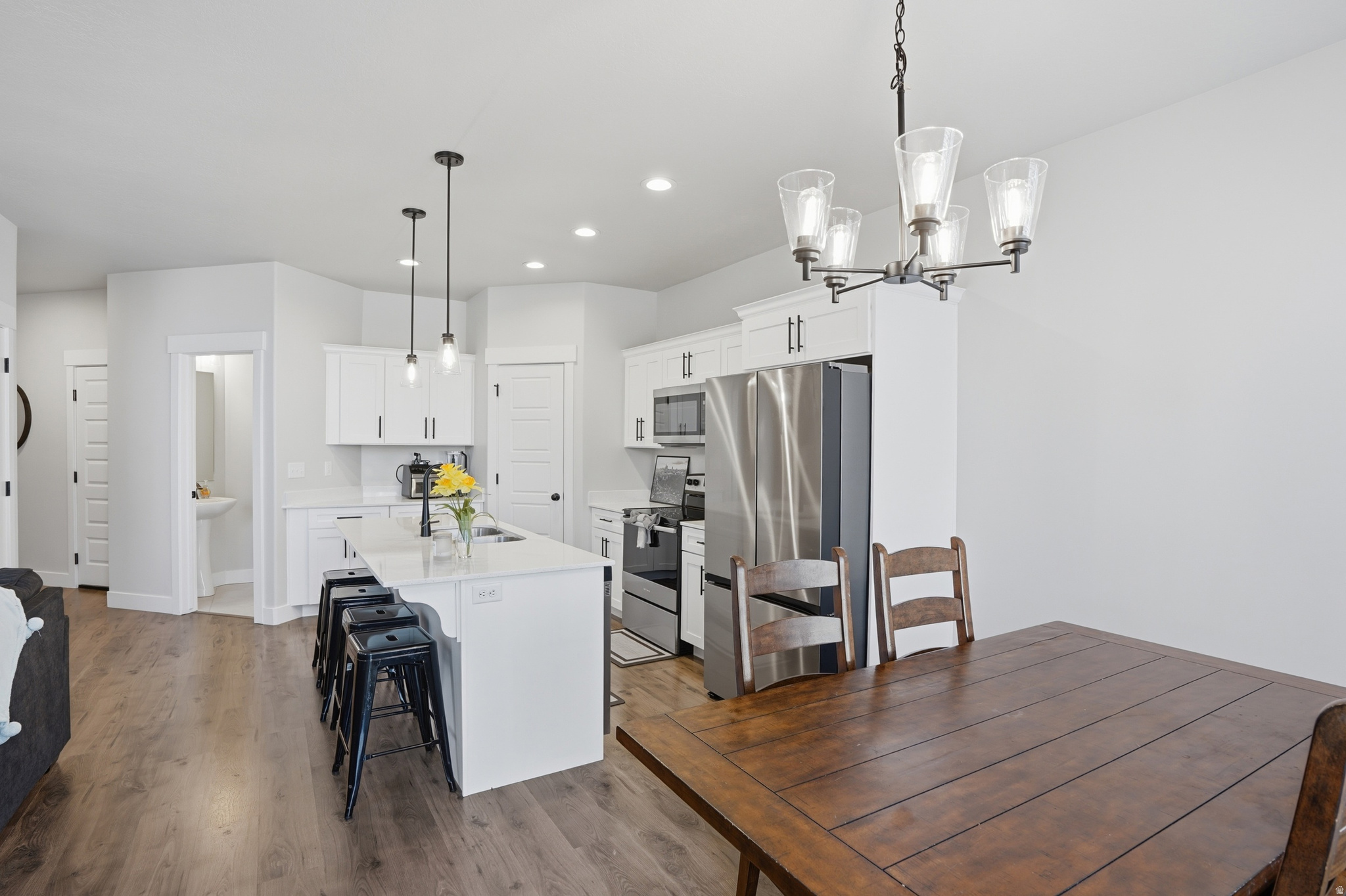 MOUNTAIN RIDGE - Residential