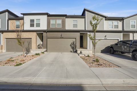 Photo of 13499 S LANGDON DR, Riverton, UT 84096 (MLS # 2145886)