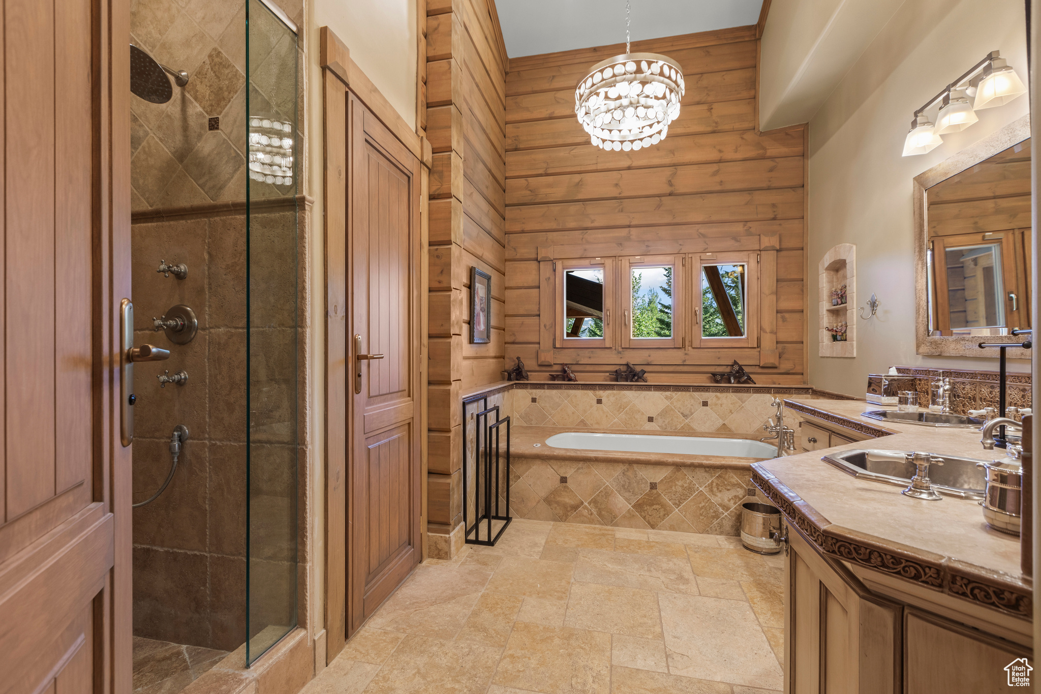 PARK MEADOWS - Residential