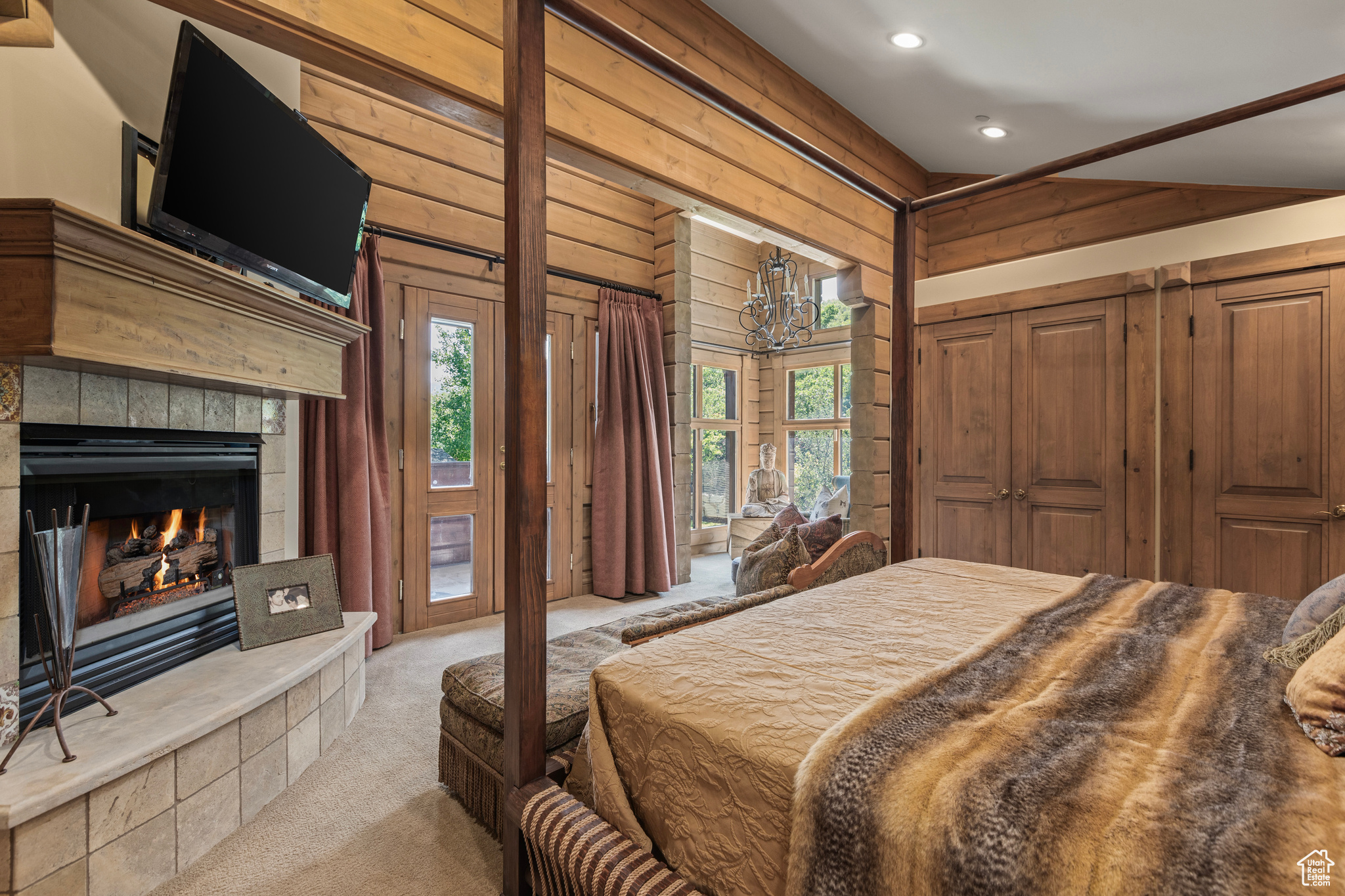 PARK MEADOWS - Residential