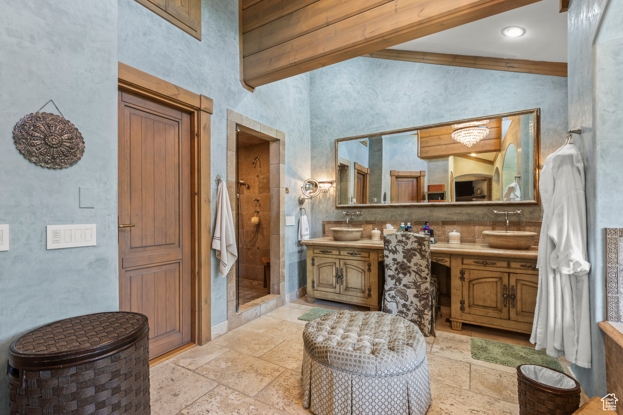 PARK MEADOWS - Residential
