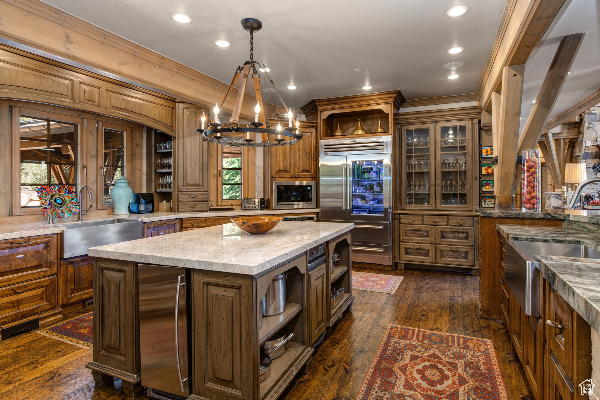 PARK MEADOWS - Residential
