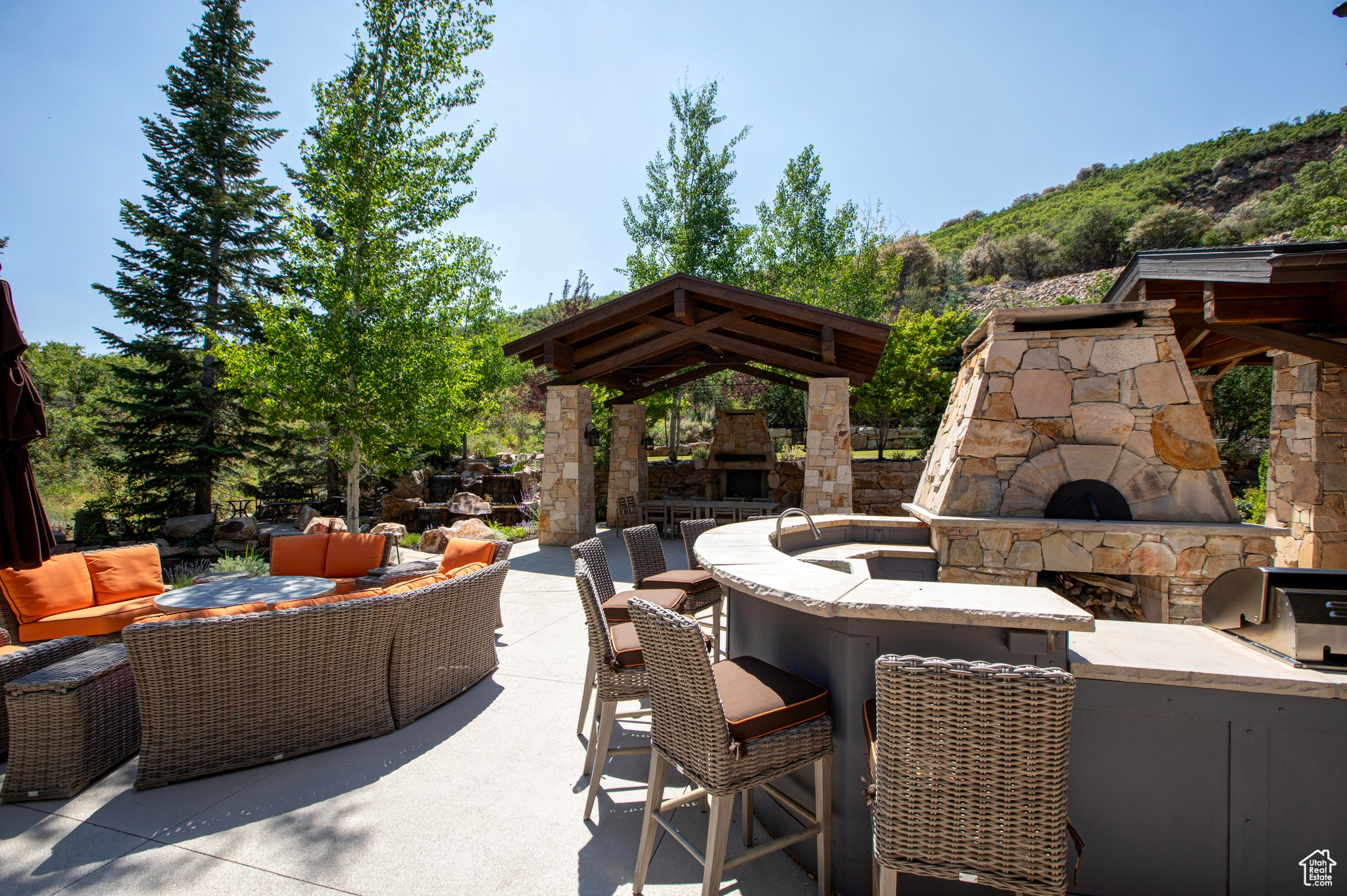 PARK MEADOWS - Residential