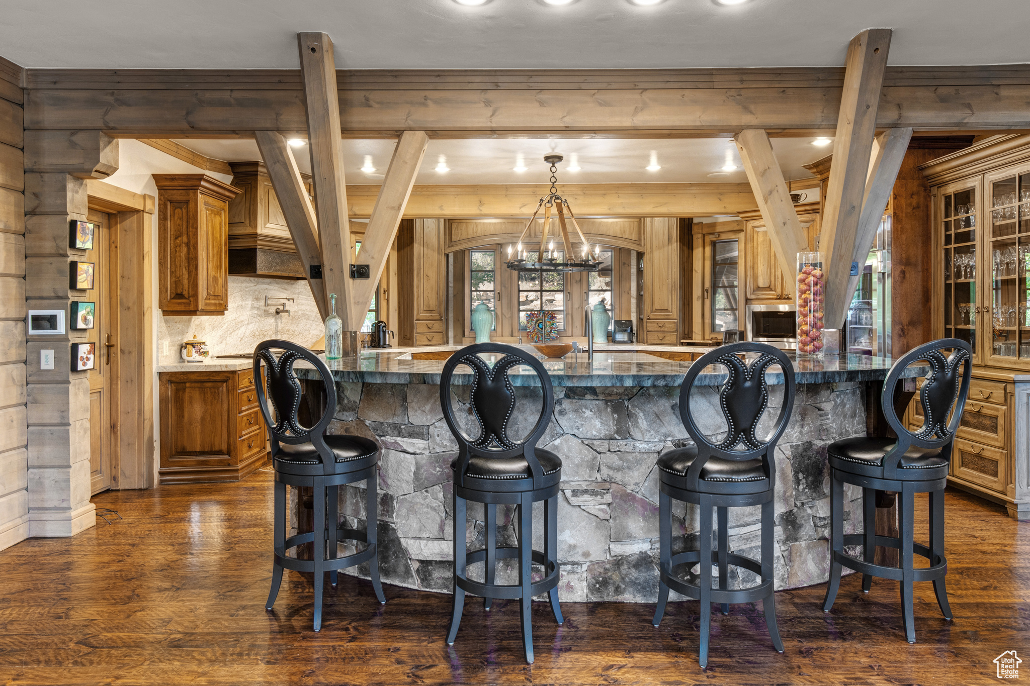 PARK MEADOWS - Residential
