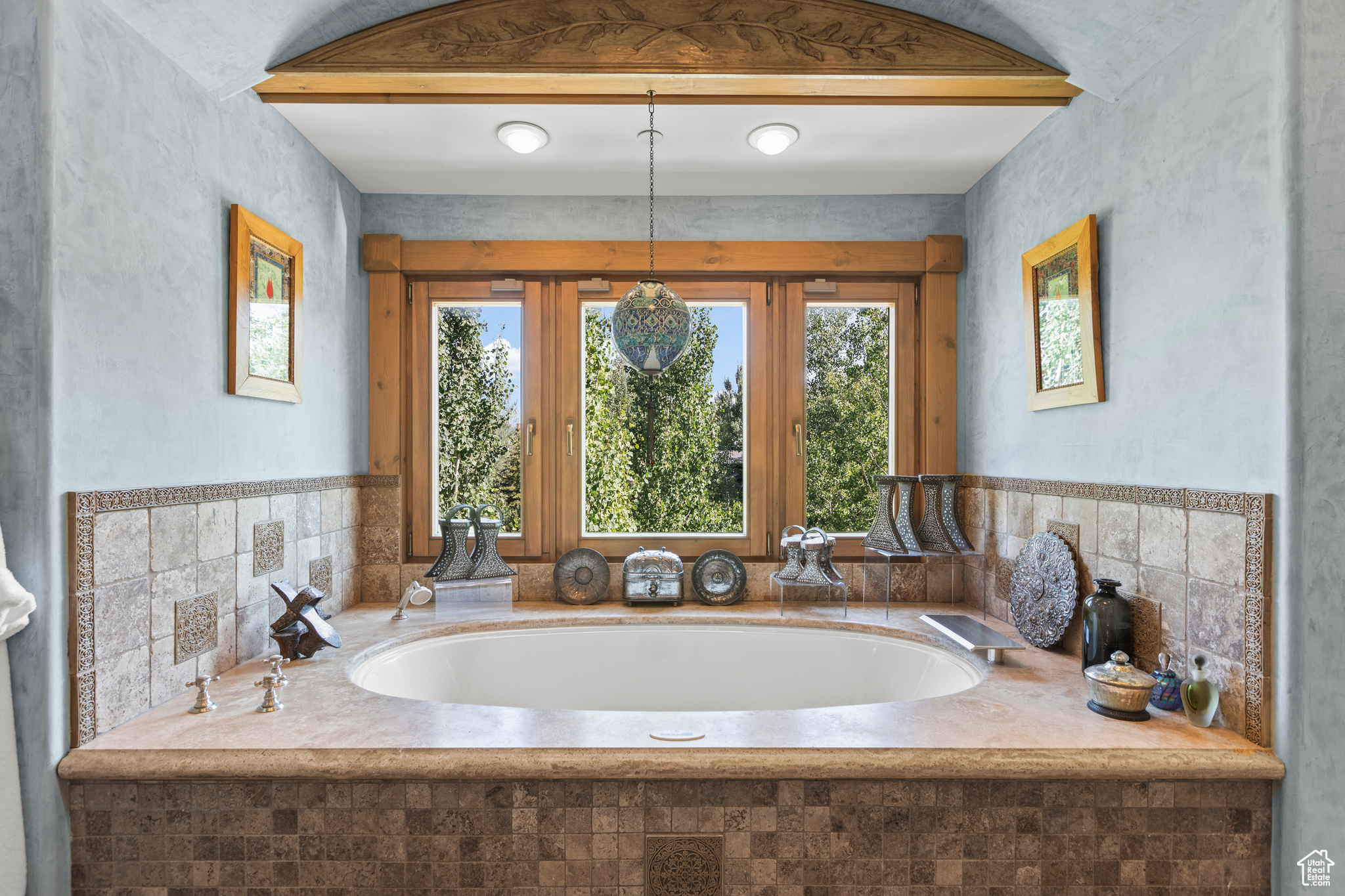 PARK MEADOWS - Residential