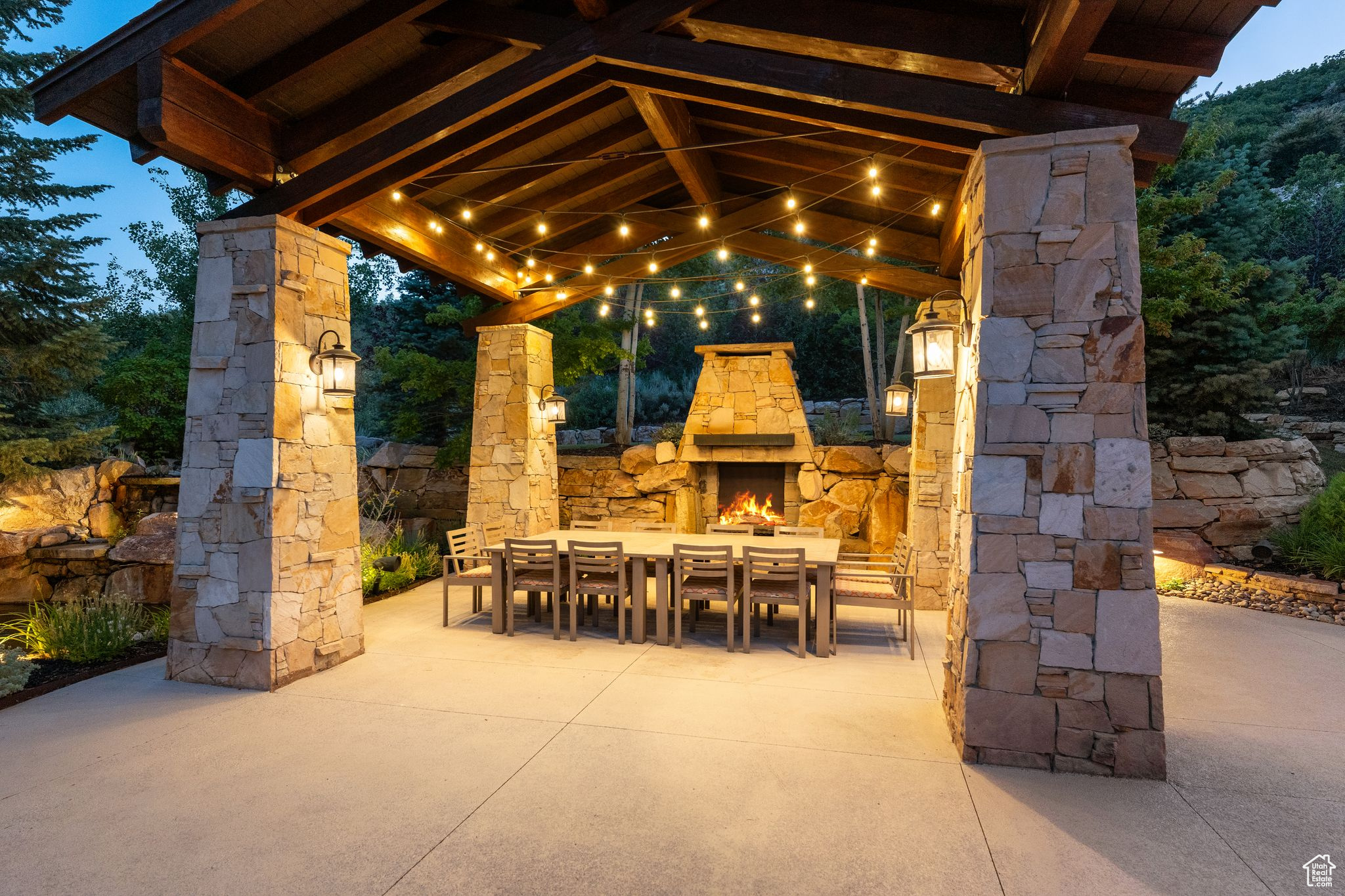 PARK MEADOWS - Residential