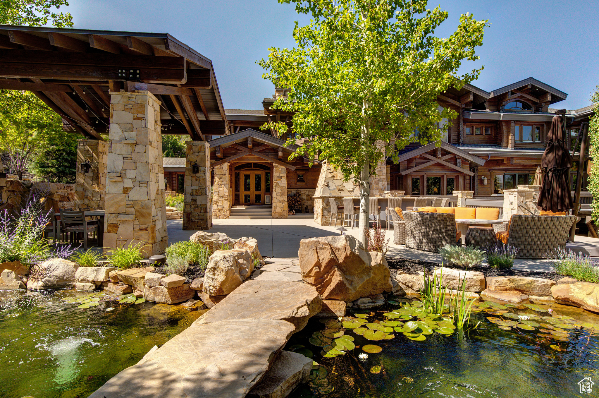 PARK MEADOWS - Residential