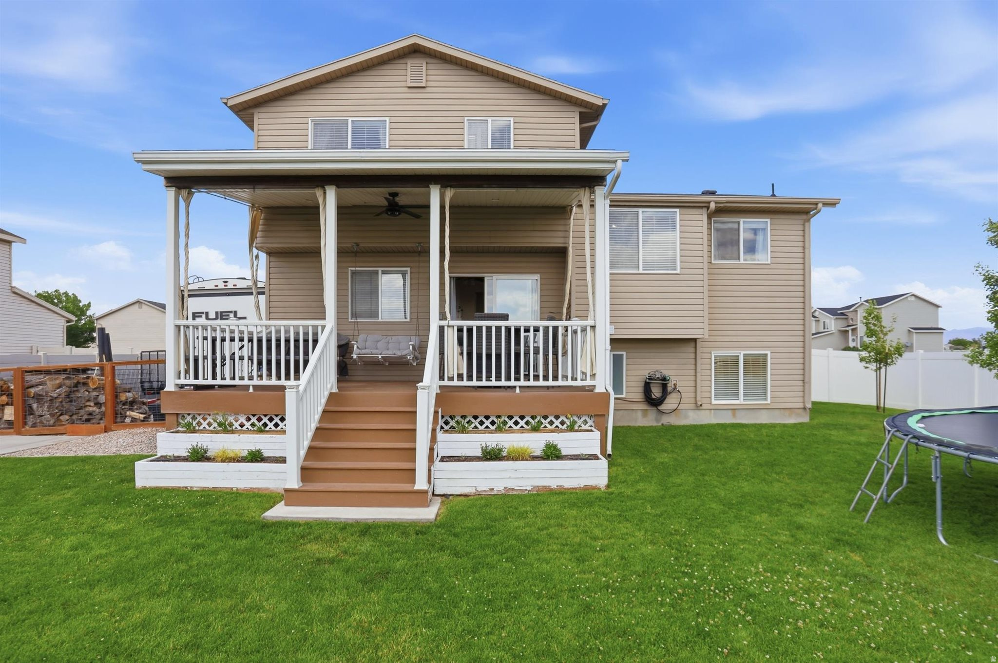 OUTWEST - Residential