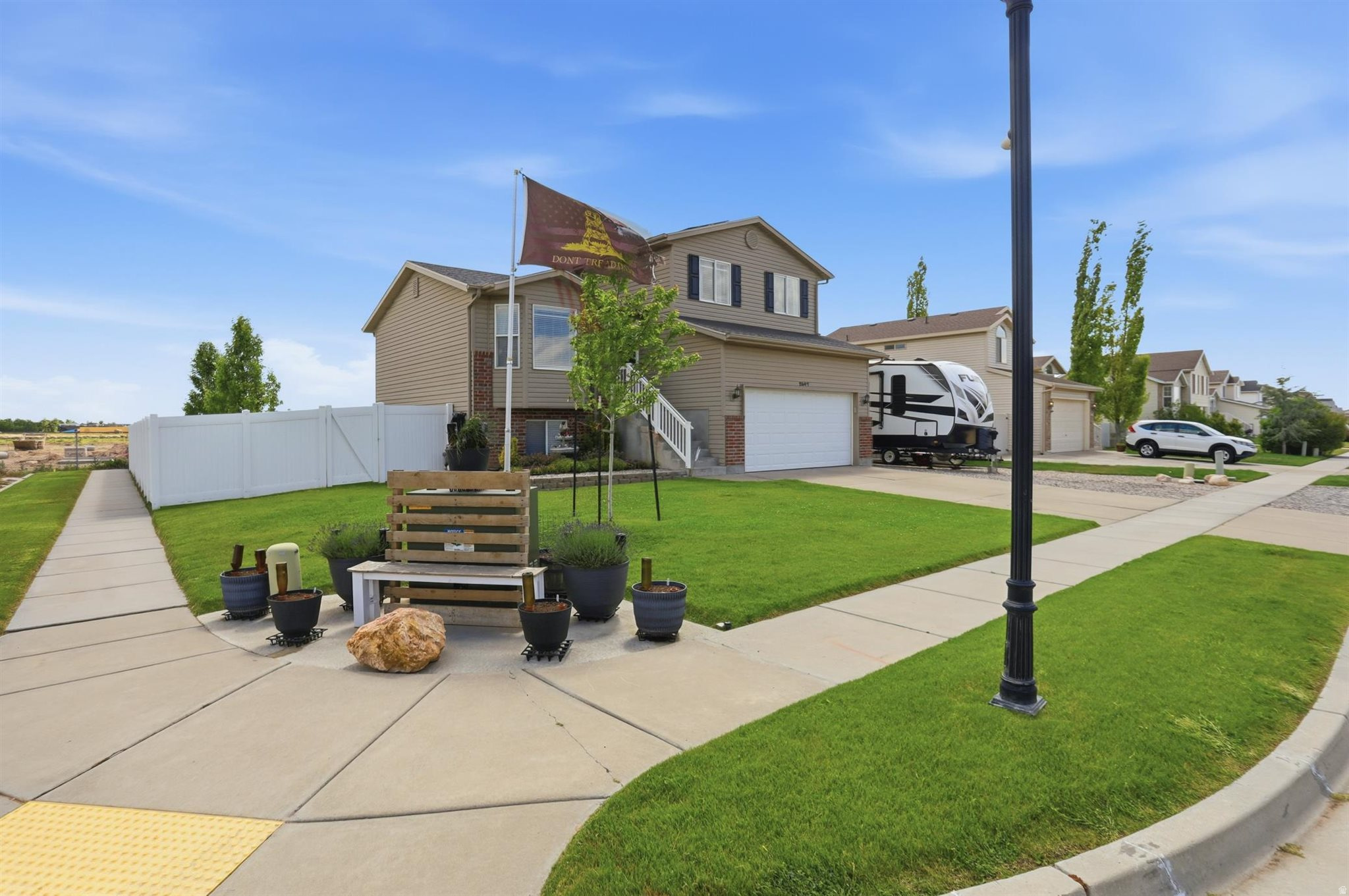 OUTWEST - Residential