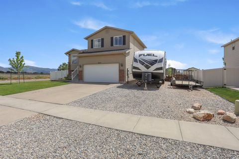 Tiny photo for 2647 W 2300 S, Syracuse, UT 84075 (MLS # 2161338)
