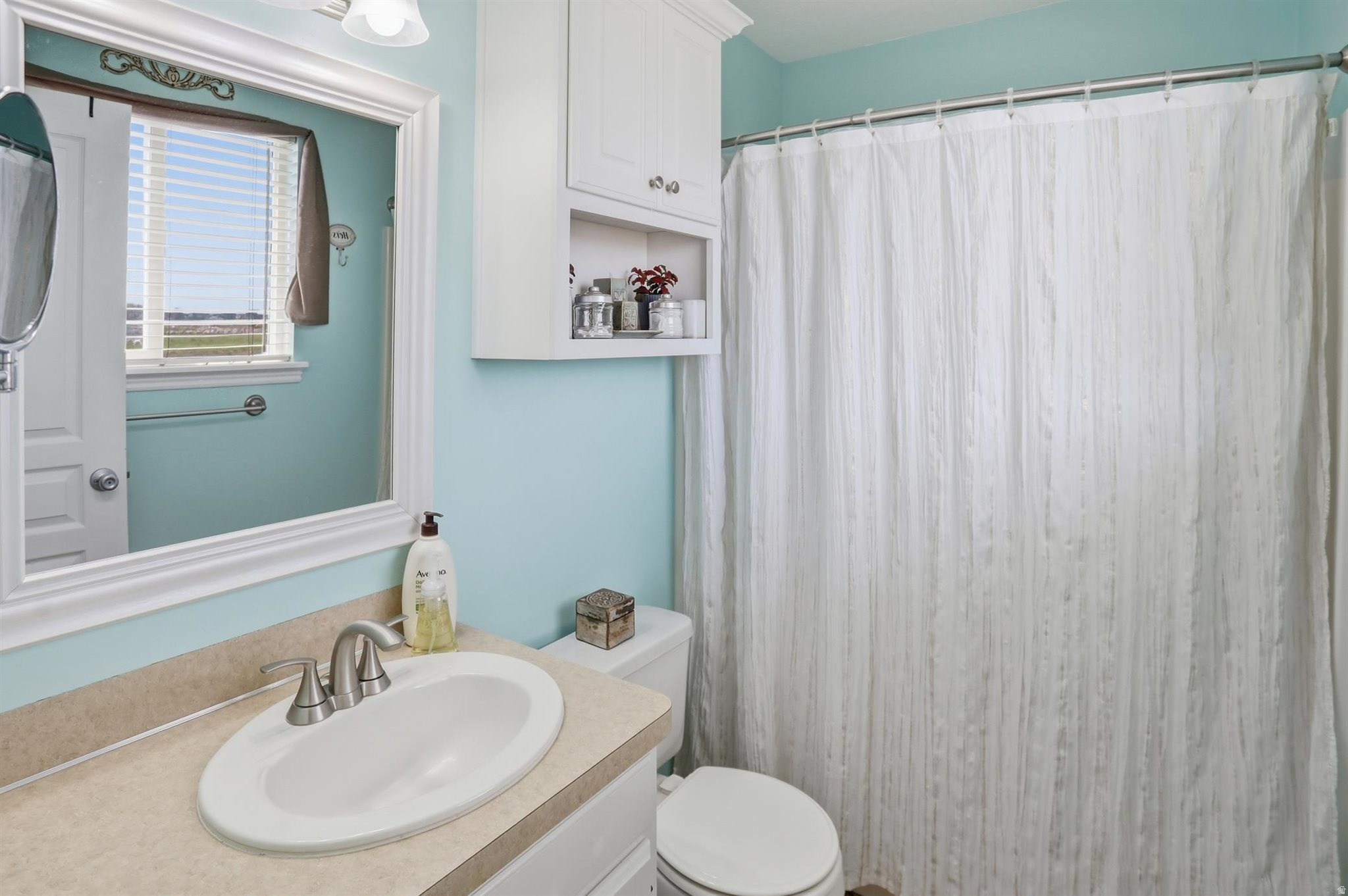 OUTWEST - Residential