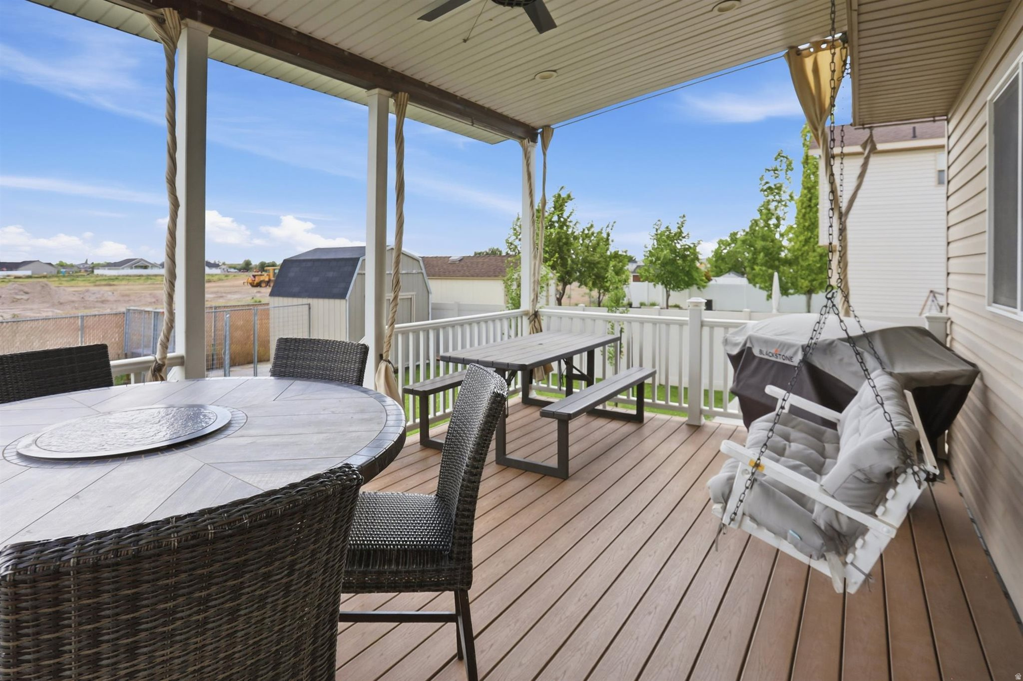 OUTWEST - Residential