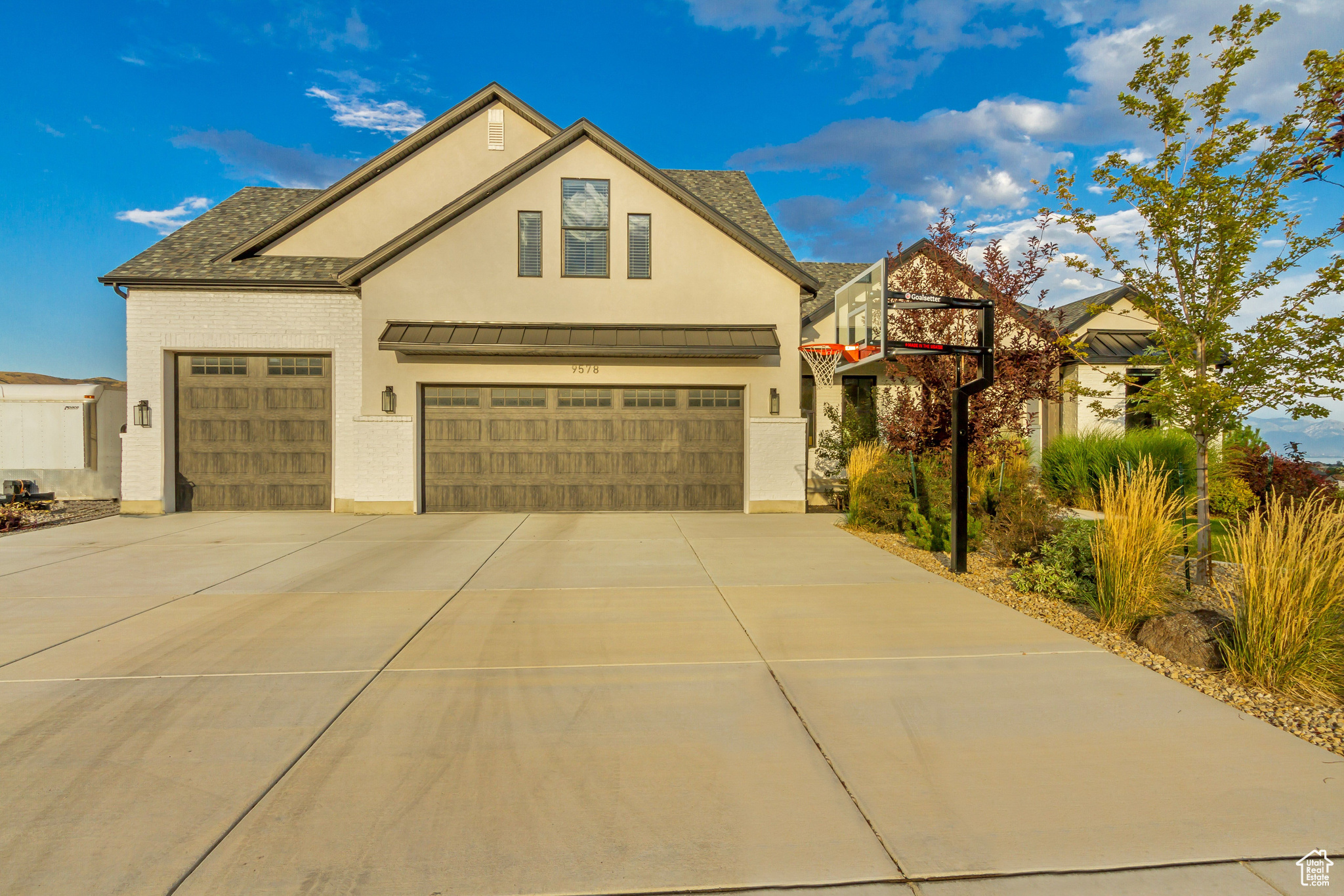 ARRIVAL - Residential