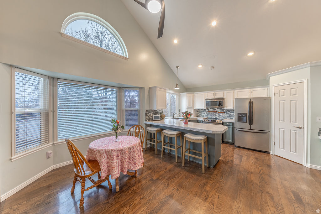 OAK WOOD HILLS - Residential