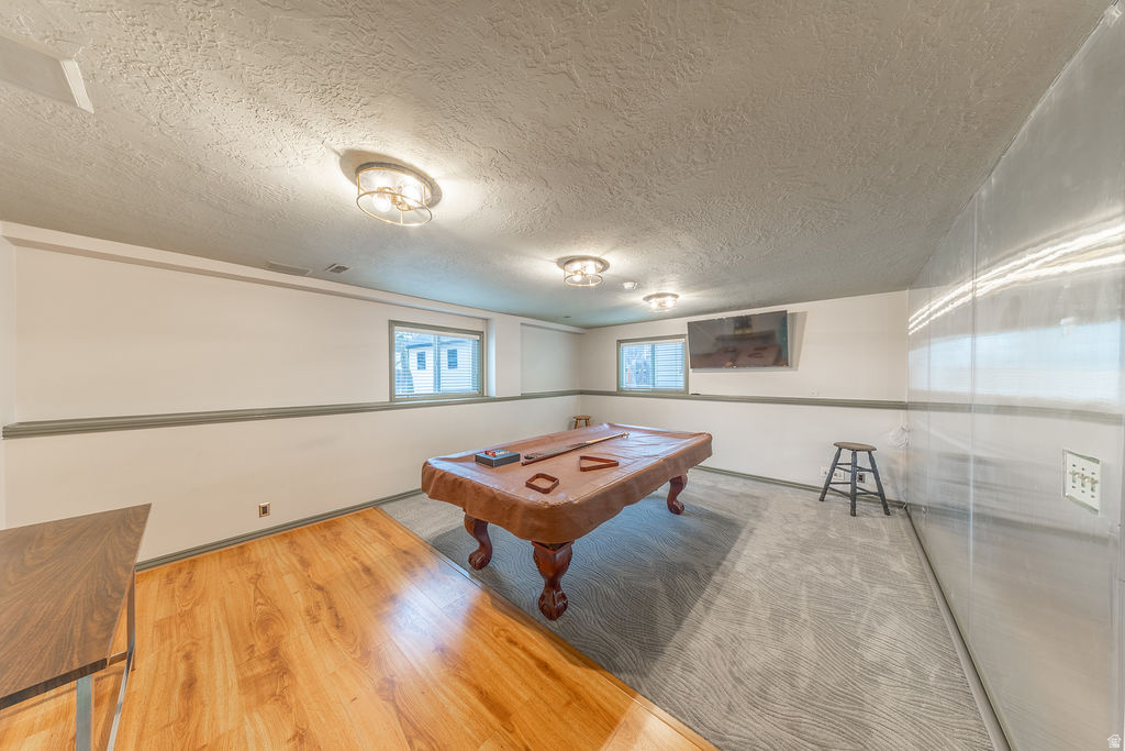 OAK WOOD HILLS - Residential