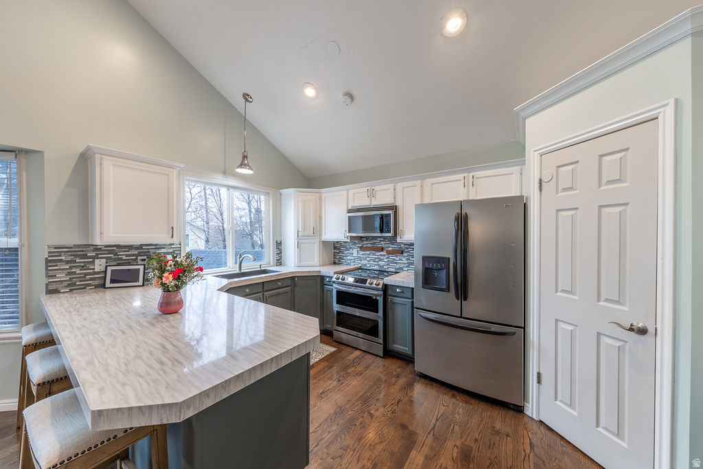 OAK WOOD HILLS - Residential